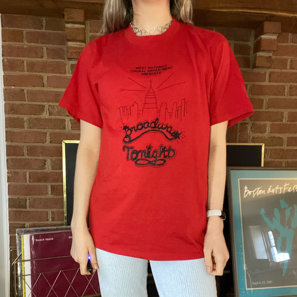 Vintage 80s Broadway Tonight West Potomac Choral Department Cityscape Tee - Picture 4 of 16